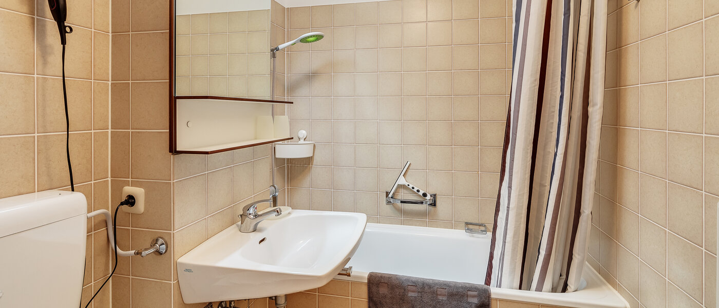 Wohnung München Moosach 01 Badezimmer 9941