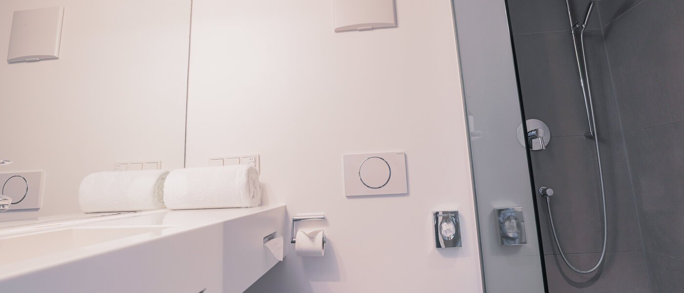 Villa München Lehel 02 Badezimmer 995