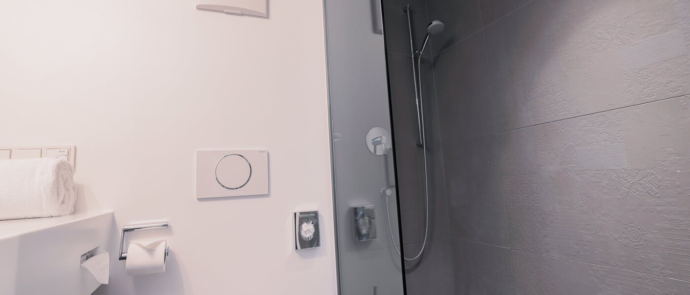 Villa München Lehel 03 Badezimmer 995