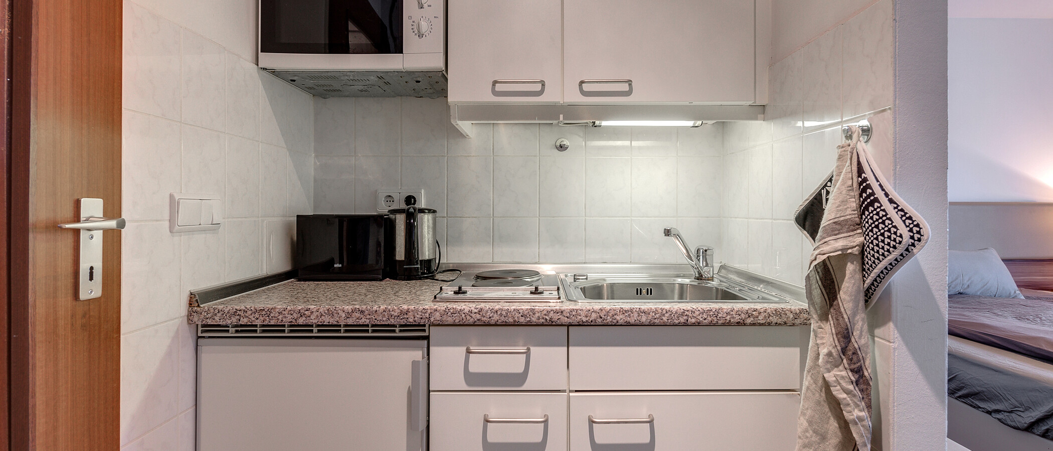 Apartment München Maxvorstadt 01 Küche 9951