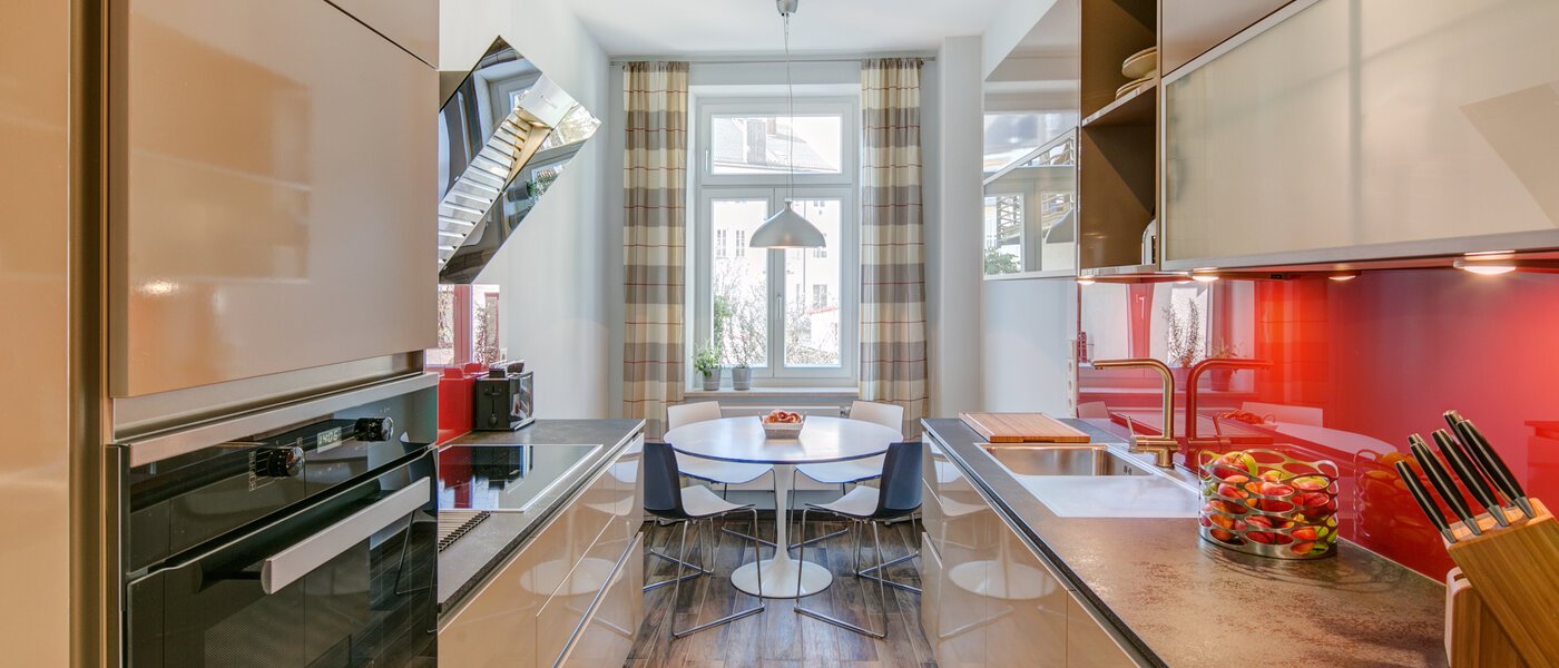 Wohnung München Gärtnerplatzviertel 01 Küche 9966