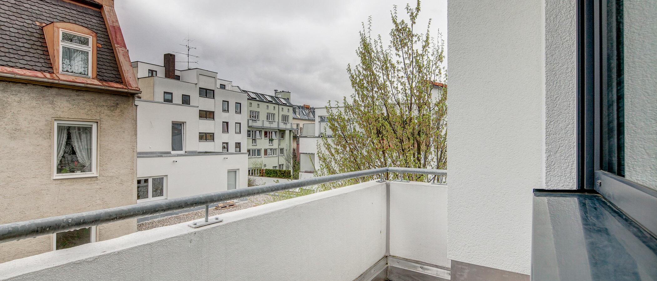 Apartment München Milbertshofen 01 Balkon 9971