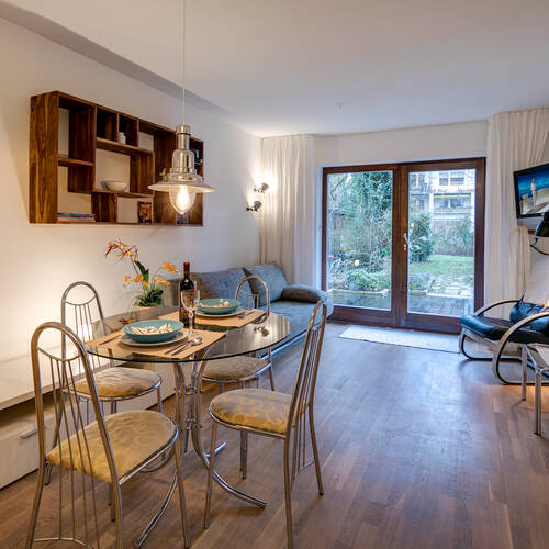 Wohnung mit 2 Zimmern | München-Nymphenburg-Gern | 10196