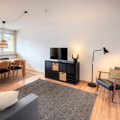 Wohnung mit 2 Zimmern | München-Schwabing | 10210
