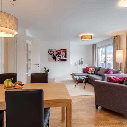 Wohnung mit 4 Zimmern | München-Milbertshofen | 10406