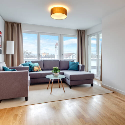 Dachgeschosswohnung mit 4 Zimmern | München-Milbertshofen | 10425