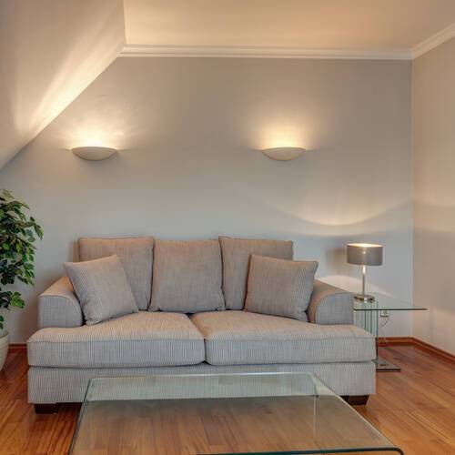 Dachgeschosswohnung mit 2 Zimmern | München-Oberföhring | 1205