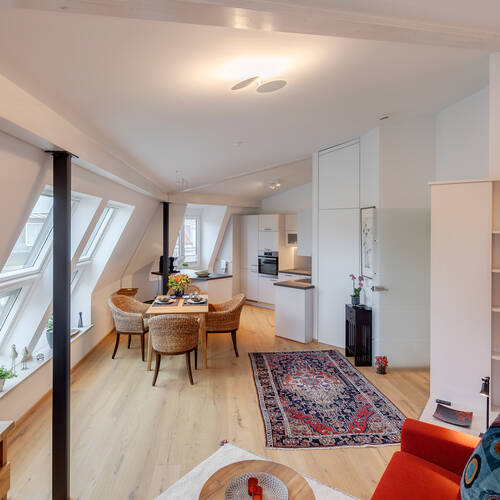 Dachgeschosswohnung mit 2 Zimmern | München-Au-Haidhausen | 12452