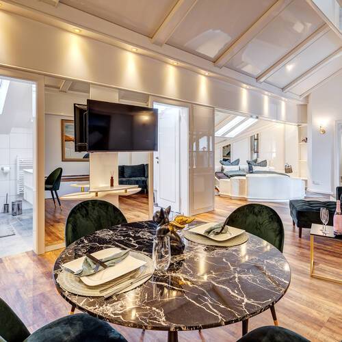 Dachgeschosswohnung mit 1.5 Zimmern | Baldham | 13188