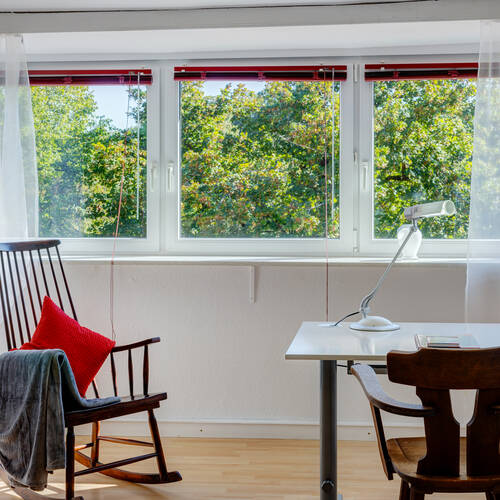 Dachgeschosswohnung mit 2.5 Zimmern | München-Nymphenburg-Gern | 13654