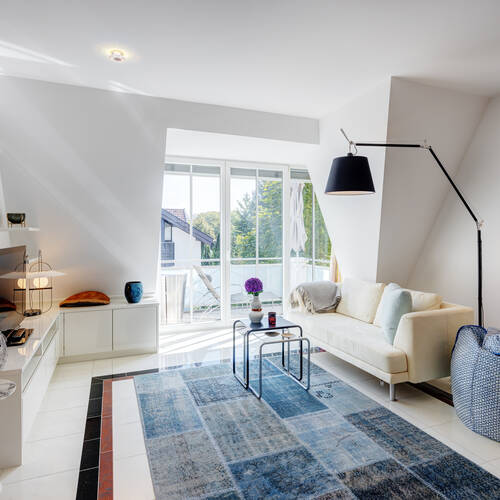 Dachgeschosswohnung mit 2 Zimmern | München-Solln | 13669