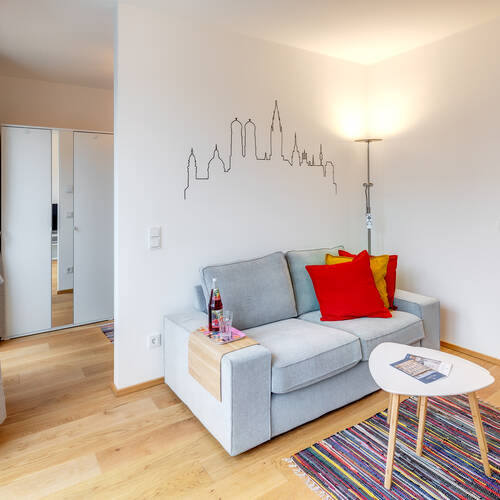 Wohnung mit 1.5 Zimmern | München-Lochhausen | 13715