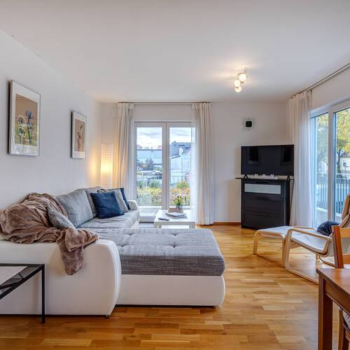 Wohnung mit 2 Zimmern | Oberschleißheim | 13735