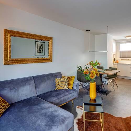 Wohnung mit 2 Zimmern | München-Moosach | 13811