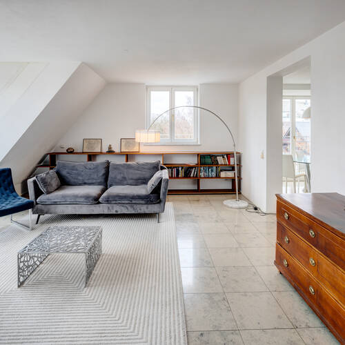Dachgeschosswohnung mit 3 Zimmern | München-Pasing | 13878