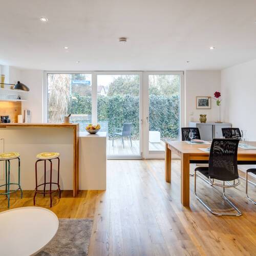 Wohnung mit 2.5 Zimmern | München-Allach | 14325