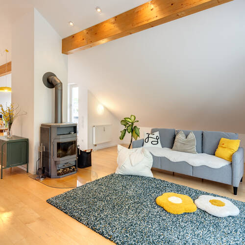 Dachgeschosswohnung mit 3 Zimmern | München-Waldperlach | 14432