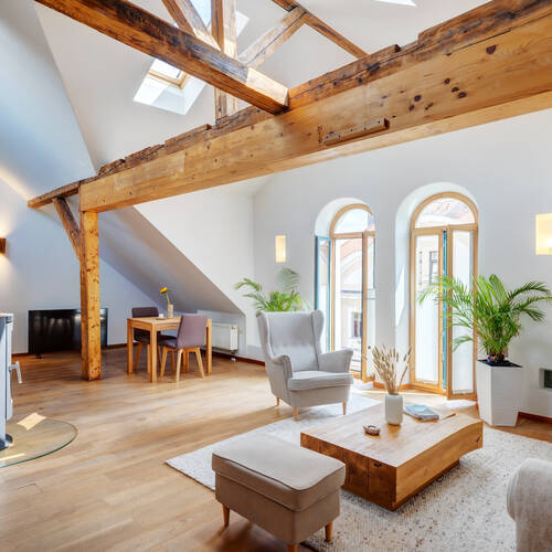 Dachgeschosswohnung mit 4.5 Zimmern | München-Dreimühlenviertel | 14505