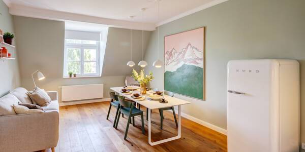 Dachgeschosswohnung mit 2 Zimmern | München-Neuhausen | 14555