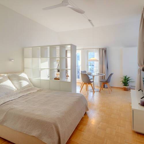 Dachgeschosswohnung mit 1 Zimmer | München-Neuhausen | 14695