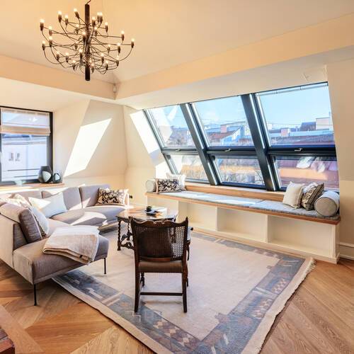 Dachgeschosswohnung mit 4 Zimmern | München-Neuhausen | 14709