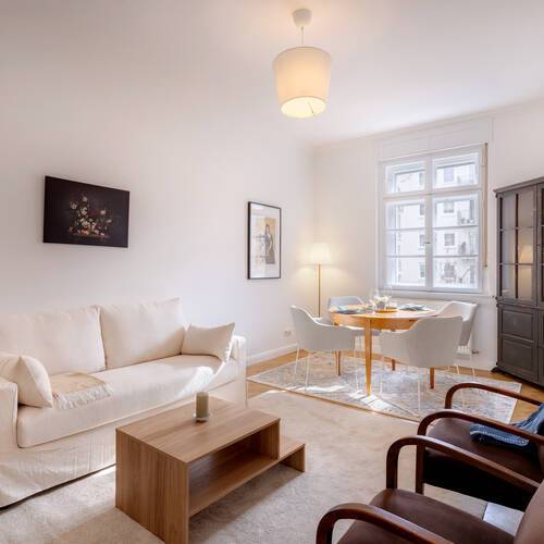 Wohnung mit 2.5 Zimmern | München-Maxvorstadt | 14777