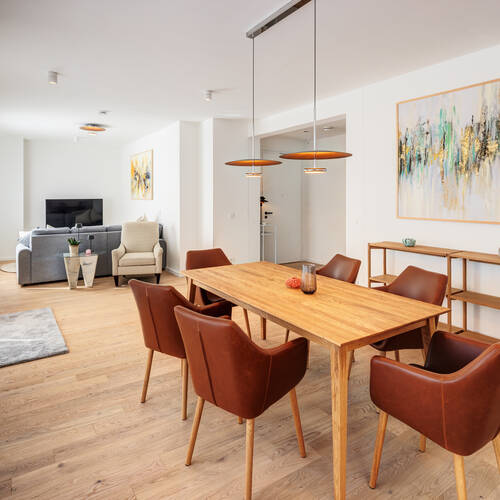 Wohnung mit 4 Zimmern | München-Neuhausen | 14804