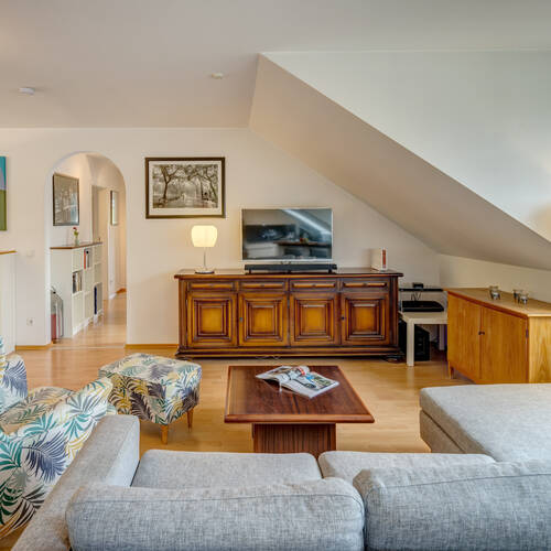 Dachgeschosswohnung mit 3 Zimmern | München-Obergiesing | 14920