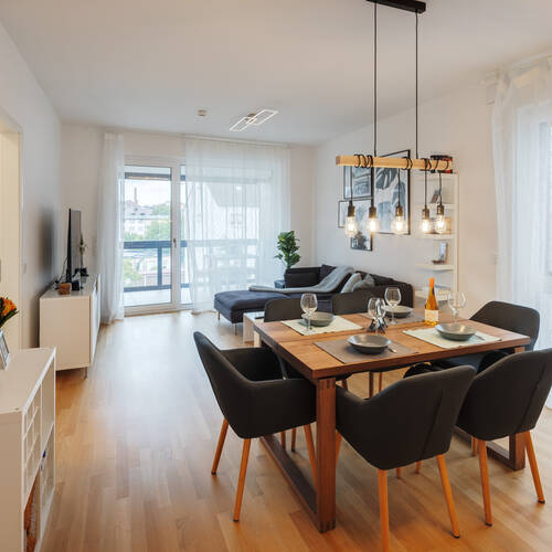 Wohnung mit 3 Zimmern | München-Neuhausen | 15011