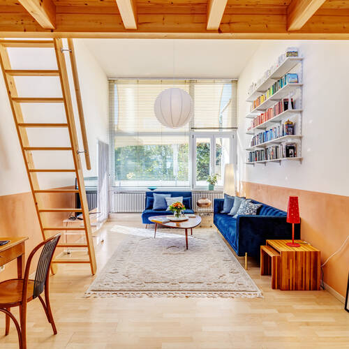 Dachterrassenwohnung mit 2.5 Zimmern | München-Moosach | 15028