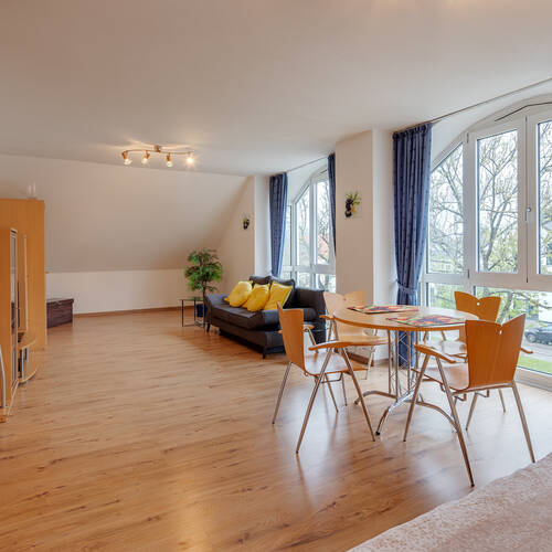 Dachgeschosswohnung mit 1 Zimmer | München-Waldtrudering | 6182