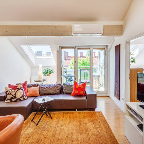 Dachgeschosswohnung mit 2 Zimmern | München-Giesing | 6583