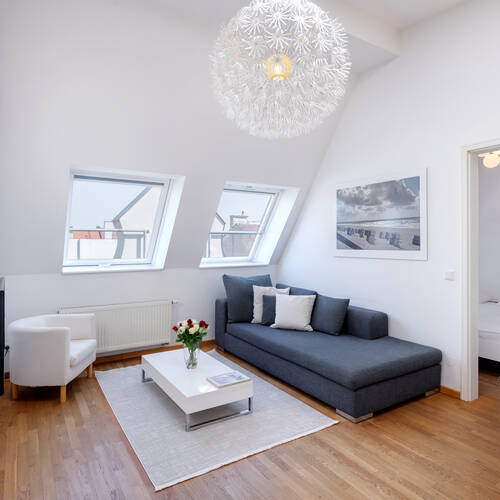 Dachgeschosswohnung mit 2.5 Zimmern | München-Neuhausen | 7084
