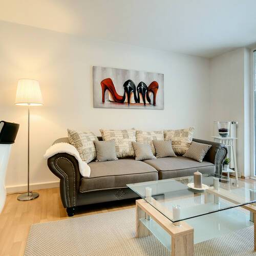 Wohnung mit 2.5 Zimmern | München-Bogenhausen | 8433