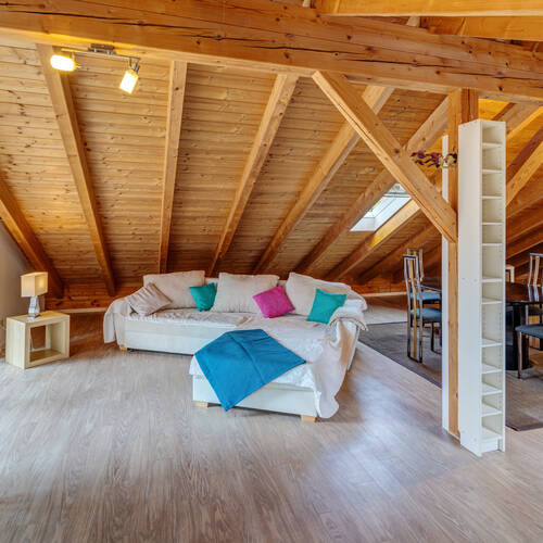 Dachgeschosswohnung mit 1 Zimmer | Gauting | 9625