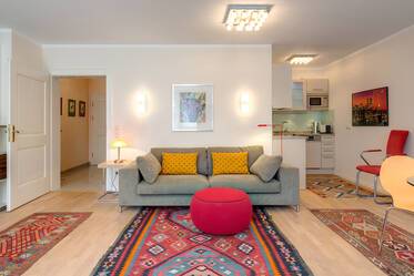 Pullach im Isartal - Ruhige Gartenwohnung mit teils neuem Inventar 