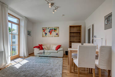 Sehr schöne möblierte und helle 1,5-Zi-Wohnung