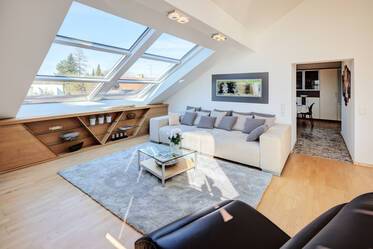 Helle Dachgeschosswohnung in Gräfelfing