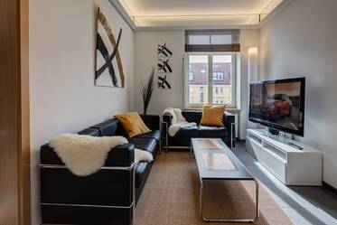 Hochwertig renovierte und möbl. 2-Zi-Wohnung