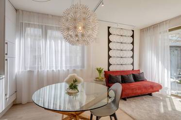 Schicke 2-Zimmer Wohnung mit eigenem Garten