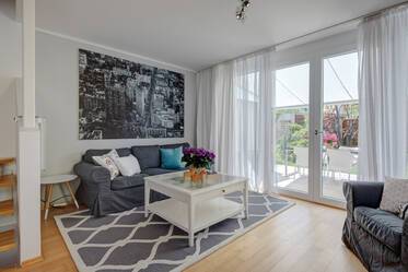 Sonnige und sehr freundliche Doppelhaushälfte in Gröbenzell am nordwestlichen Stadtrand von München