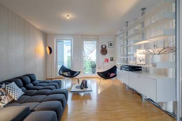 Moderne Architektenwohnung mit Designermöblierung