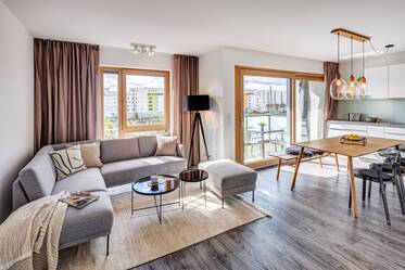 Zur Miete Hochwertige 4-Zimmer Wohnung
