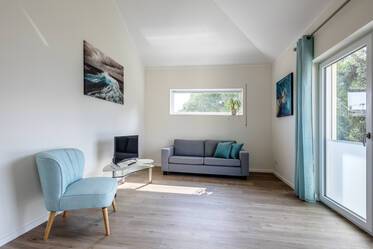 Am Hart: Lichtdurchflutete 2-Zimmer Wohnung 