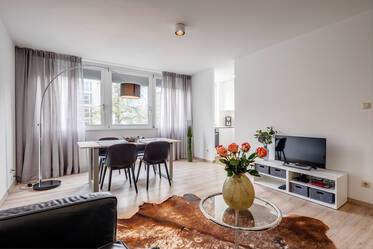 Lichtdurchflutete, sehr helle 1-Zimmer Wohnung in guter Wohnlage Schwabing