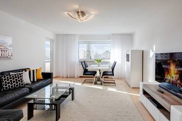 Sonnige 3-Zimmer Wohnung mit großen Fenstern