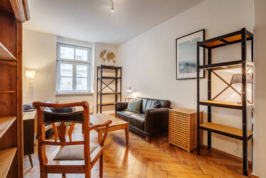 Nähe Leonrodplatz, 2-Zimmer Altbauwohnung