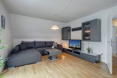 Möblierte Dachgeschosswohnung in Ottobrunn