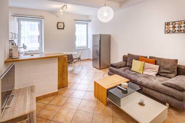 Komplett möblierte 2-Zimmer Wohnung 