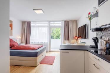 Schönes Apartment mit Balkon, südlich der City